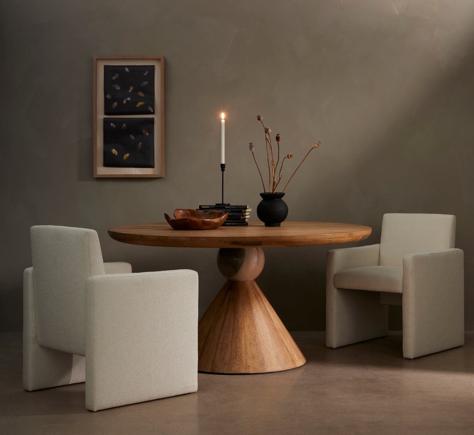 BIBIANNA DINING TABLE